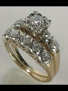 Classic Two-Tone Diamond Cluster Women's Ring - Gold and Silver